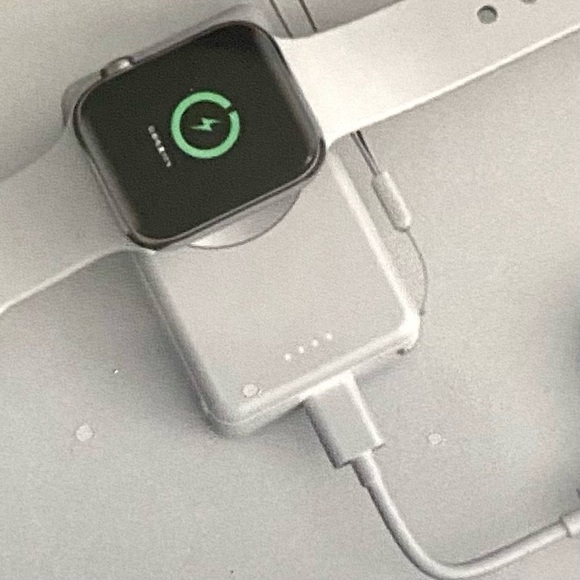 Watch / Phone Pink Power Bank Charger - Picture 3 of 4